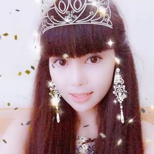 Meet your Posher, Candy